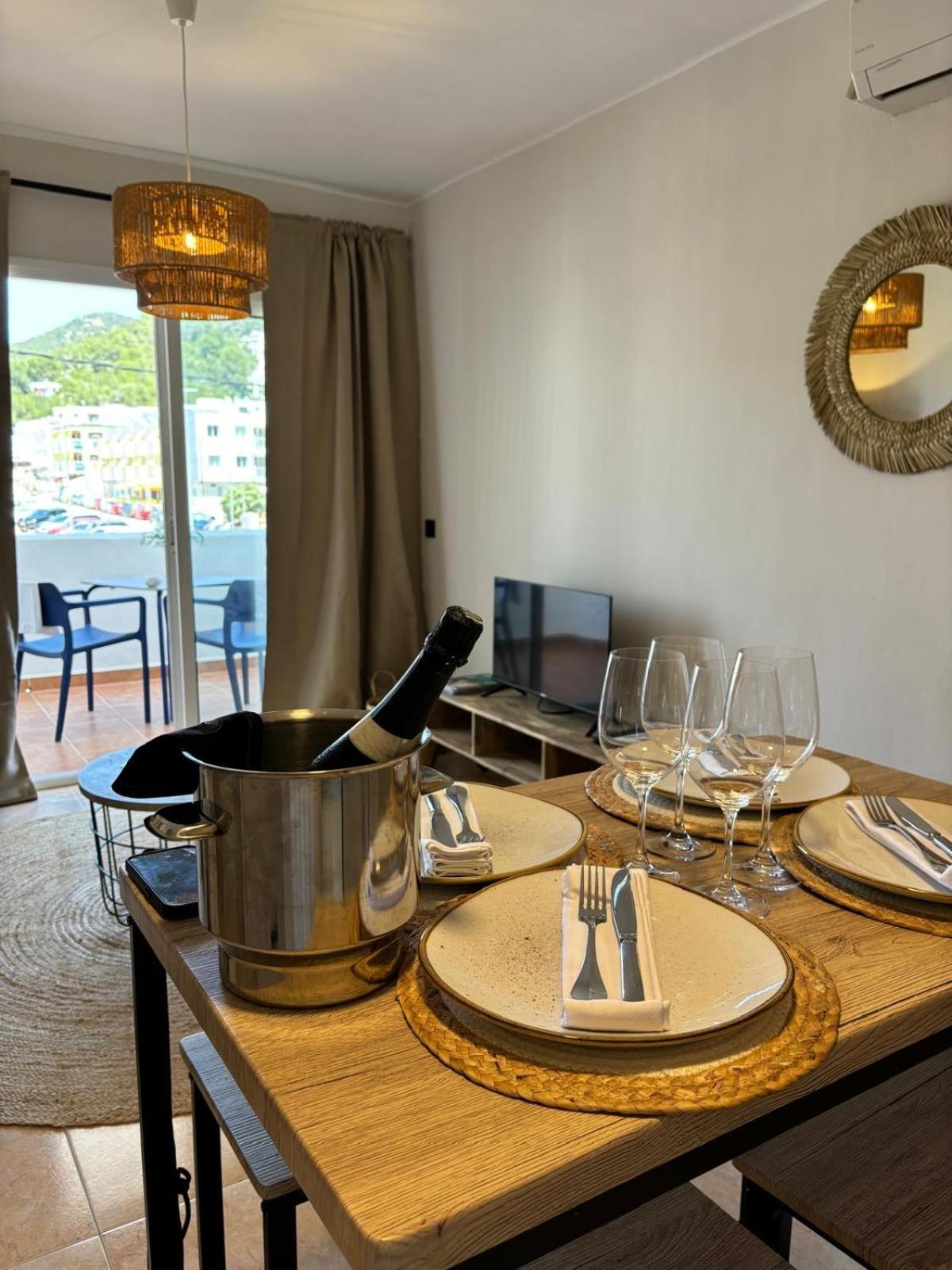 Apartamentos Ses Veles Cala Llonga  Habitación foto