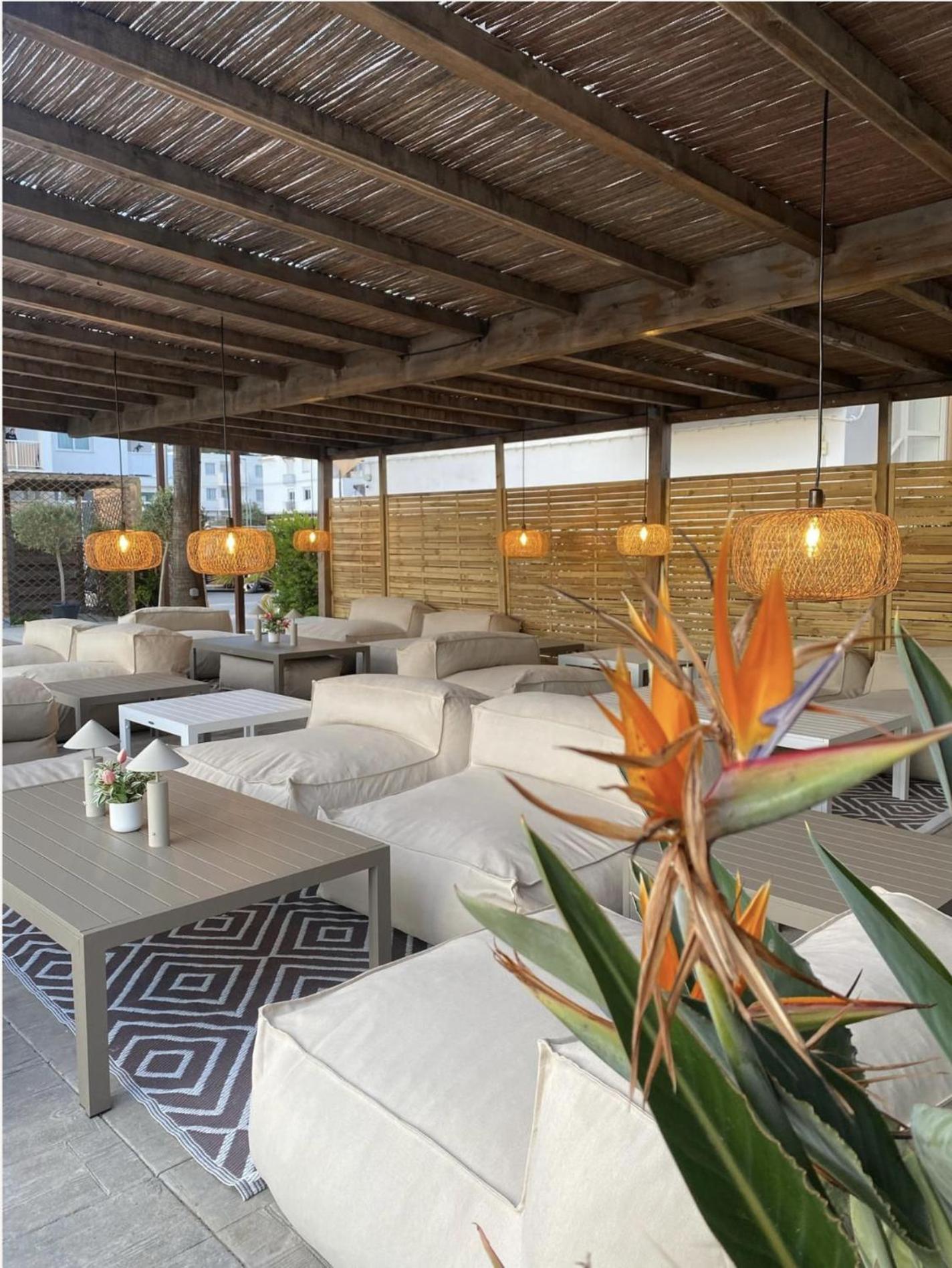 Apartamentos Ses Veles Cala Llonga  Exterior foto